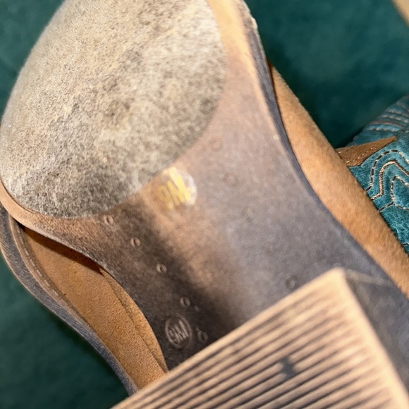 Women’s boots, 9 M - Picture 10 of 11